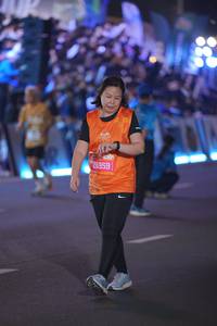 BIB: 26959
                            <button type="button" onclick="openModal(21019337)" class="btn btn-primary btn-sm float-right btn-popup" data-toggle="modal" data-target=".modal-high-quality">
                        <i class="fas fa-shopping-cart"></i> Add to Cart
                    </button>
                                            <button type="button" onclick="isThisMe(21019337, true)" class="btn btn-success btn-sm float-right btn-popup btn-isme hidden" data-toggle="tooltip" data-placement="bottom" title="นี่คือรูปของคุณใช่ไหม คลิกที่นี่เพื่อเอาเข้าอัลบั้ม">
                        <i class="fas fa-plus"></i> Add to album
                    </button>
                    <button type="button" onclick="isThisMe(21019337, false)" class="btn btn-warning btn-sm float-right btn-popup btn-isnotme hidden">
                        <i class="fas fa-ban"></i> Remove from album
                    </button>